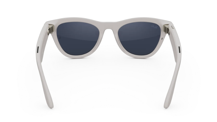 Rayban Meta Skyler (Gen 1) - Frame colour: Shiny Chalky Grey, Lens colour: Clear to Sapphire Transitions