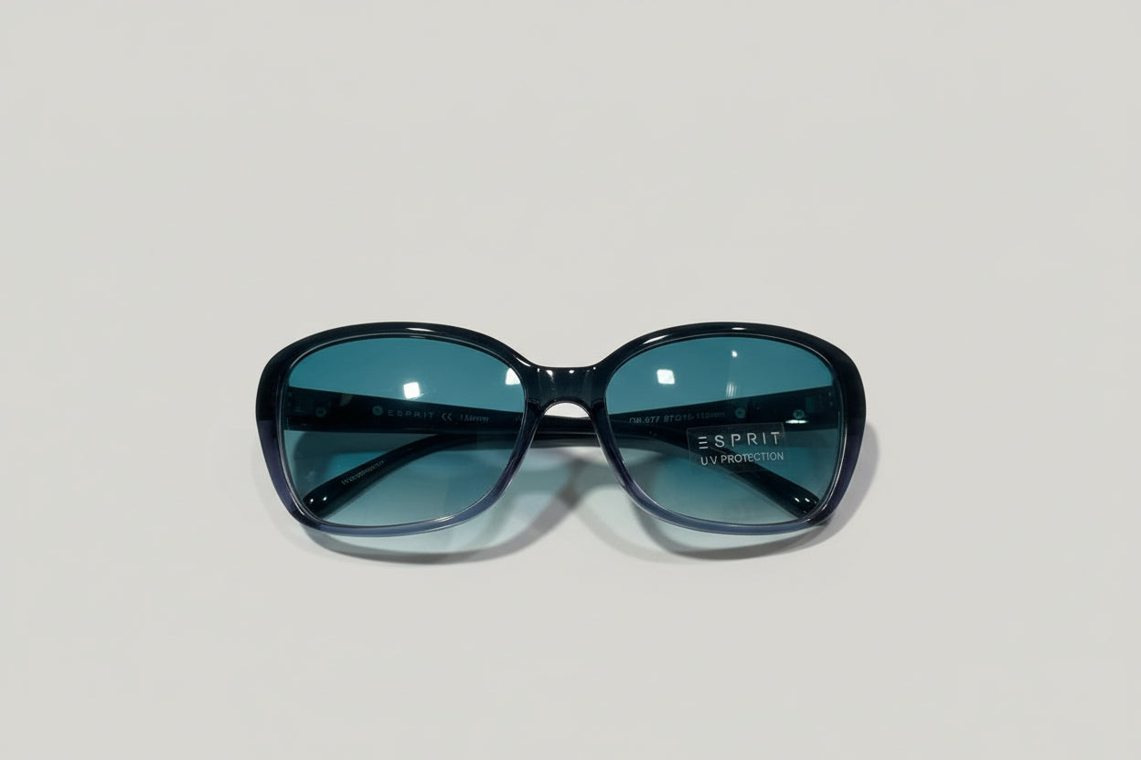 Esprit Cat-Eye Sunglasses – Glossy Black Frame with Blue Gradient Lenses