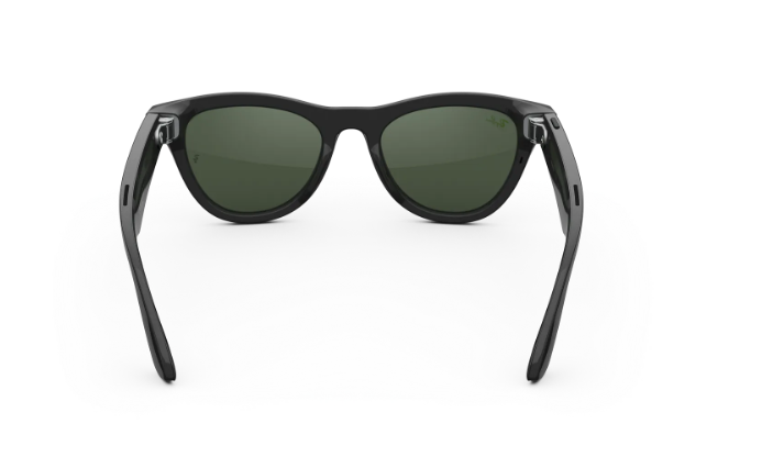 Rayban Meta Skyler (Gen 2) - Frame colour: Shiny Black, Lens colour: Clear to Graphite Green Transitions