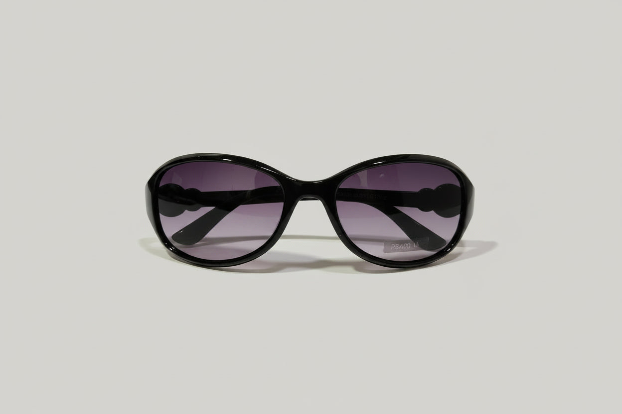 Elegant Black Oversized Gradient Lens Sunglasses for Women – UV Protection Fashion Eyewear
