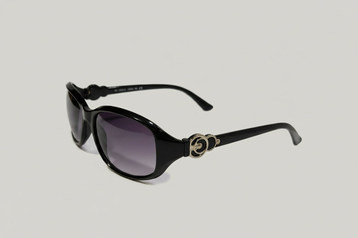 Elegant Black Oversized Gradient Lens Sunglasses for Women – UV Protection Fashion Eyewear
