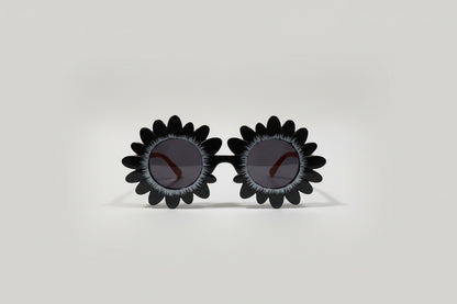 Kids Flower-Shaped Sunglasses – Black Frame with Red Temples & Smoke Lenses